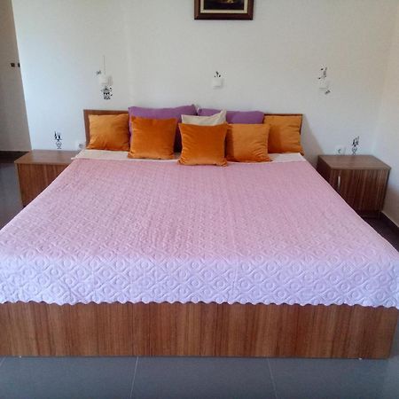 Yard House Trpejca Ohrid Room photo